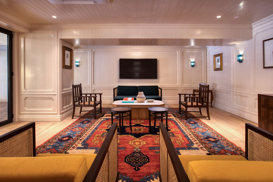 ourspaces_meetingroom1a_960x640-1574661398523