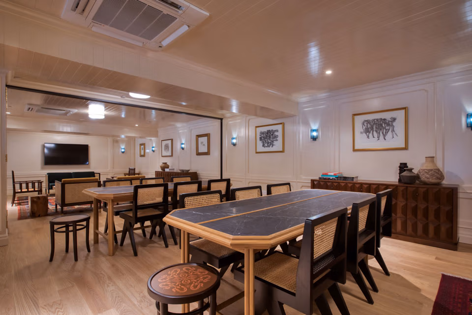 ourspaces_meetingroom2_960x640-1574661407452