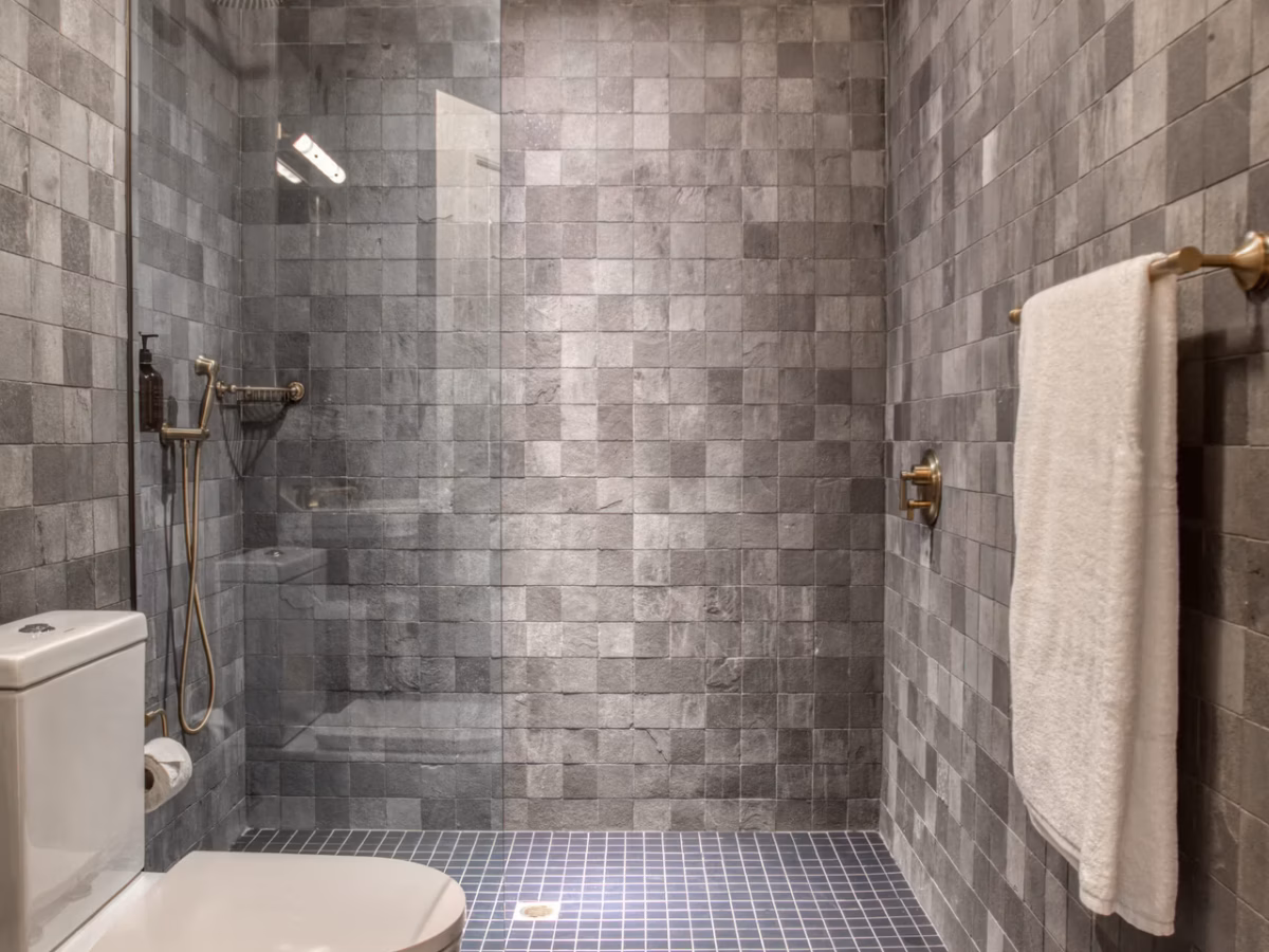 Bathrooms TCK (2)